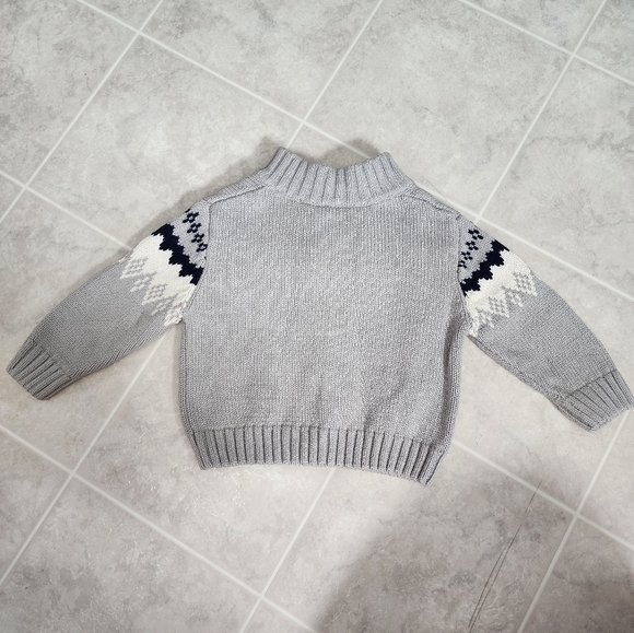 NWT 😍 Izod Baby sweater 12m. AdOrAbLe! - Picture 2 of 3